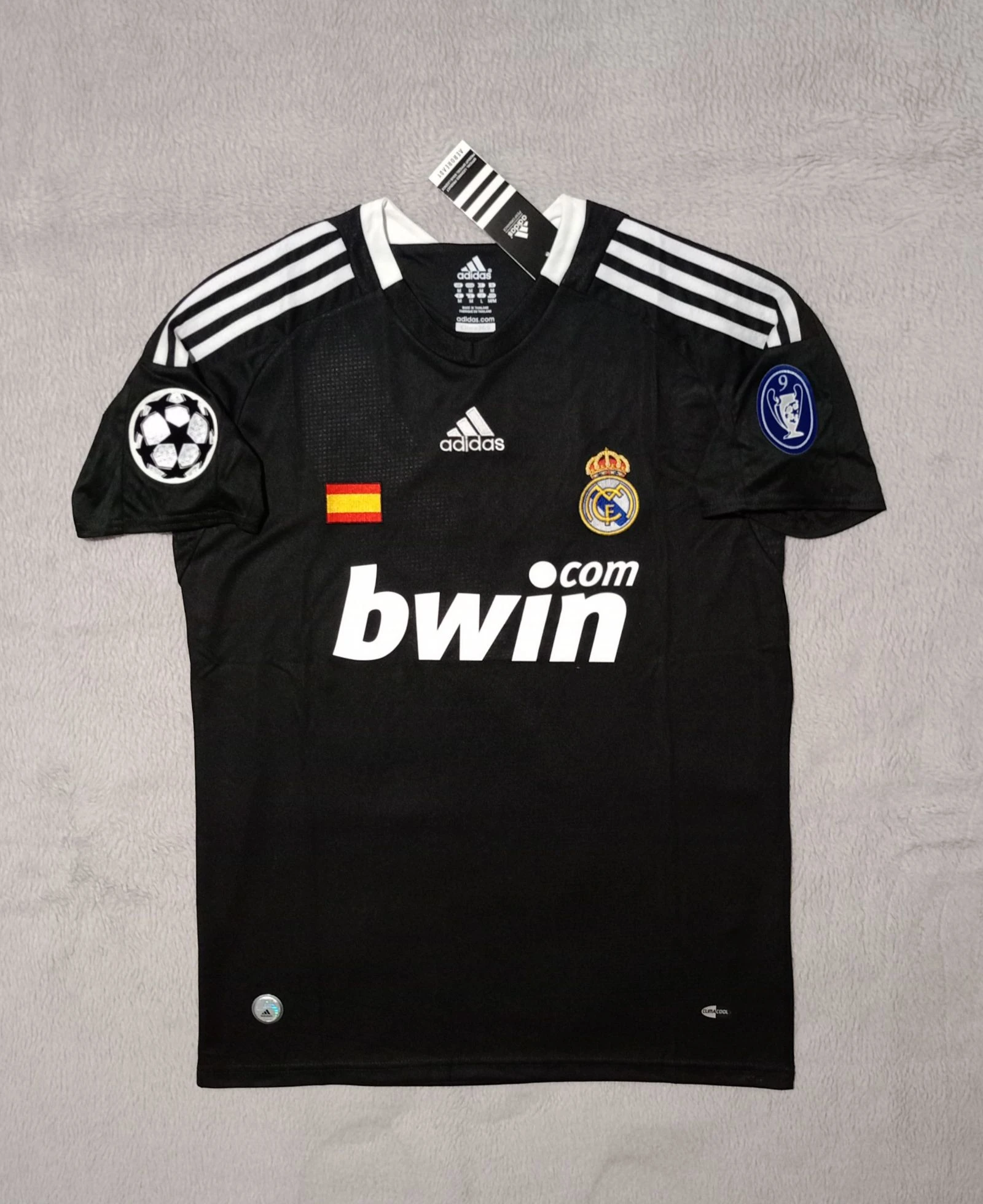 T-shirt de football rétro Real Madrid 2008 / 2009 Raúl (#7) troisième – photo 2